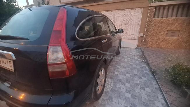 سيارة ممتازة ذات اربع أبواب