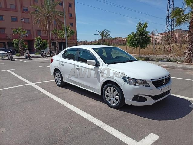 Peugeot 301 Diesel Manuelle 2018 à Marrakech - 2