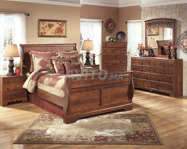 Ensemble chambre à coucher
