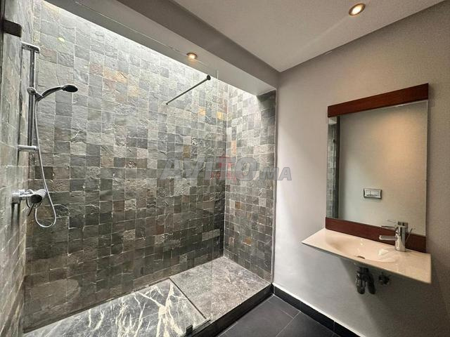 Location Villa 6 pièces de 650 m2 à Casablanca