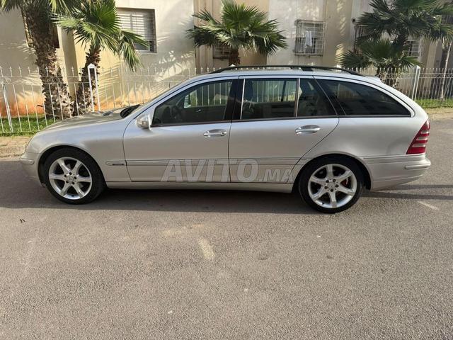 Mercedes c220 modèle 2002 douane 2009
