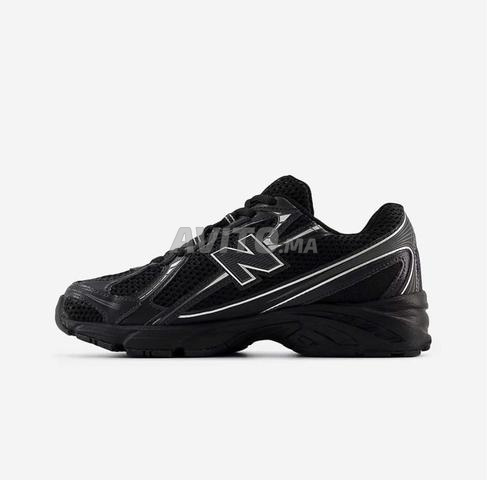 New Balance 740