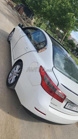 Renault Latitude 2012 photo 5
