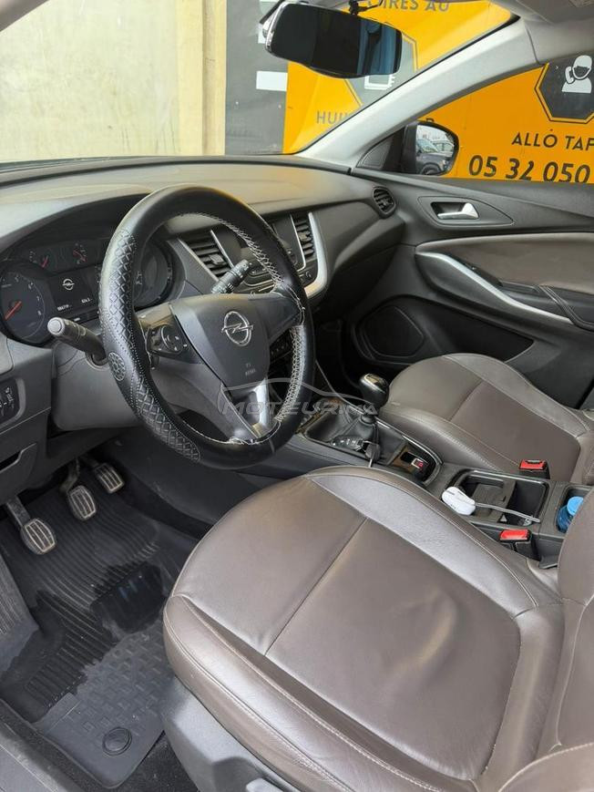 voiture opel grandland 2020