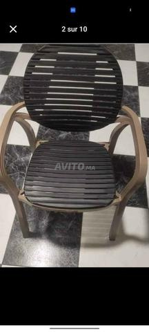 Vente de chaises de café pour contact