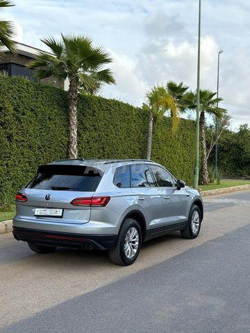 Volkswagen Touareg comme neuve - 2