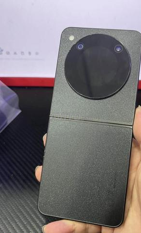 ZTE NUBIA FLIP 5G 12/512