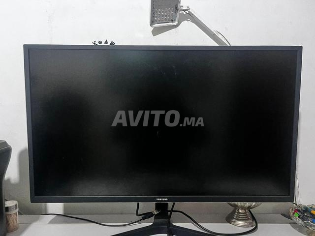 Samsung UJ59 32 4K Ultra HD - Écran Samsung 32 - 2