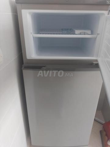 Réfrigérateur argenté 270L - Excellent état 2200 dh - 2