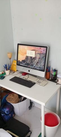 iMac 24 pouces avec Table et Deux imprimantes