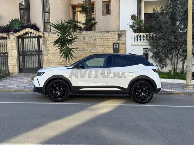 Opel Mokka Essence Automatique 2026 à Tétouan - 2