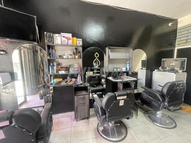Besoin d'un coiffeur pour travailler dans le local