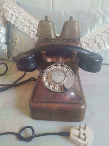 Téléphone fixe ancien