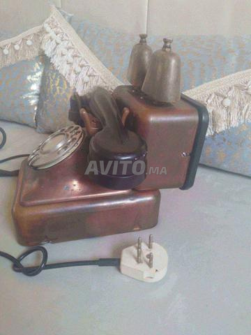 Téléphone fixe ancien