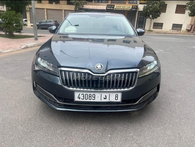 Skoda Superb Diesel Automatique 2021 à Casablanca