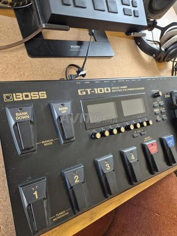 Boss GT100