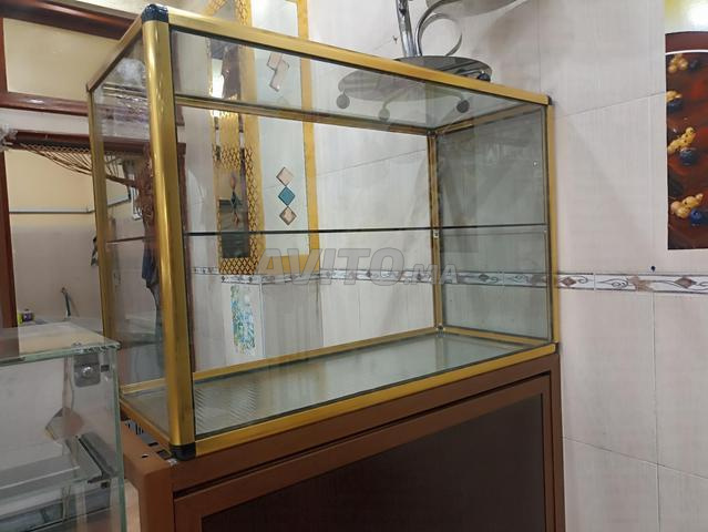Vitrine en verre - 2