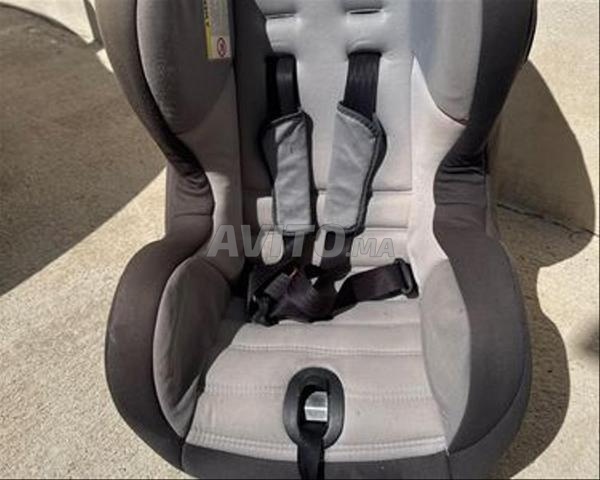 Siège enfant voiture