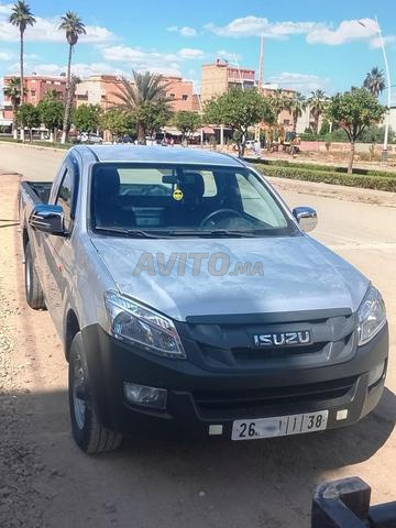 Isuzu D-Max Diesel Manuelle 2022 à Béni Mellal - 2