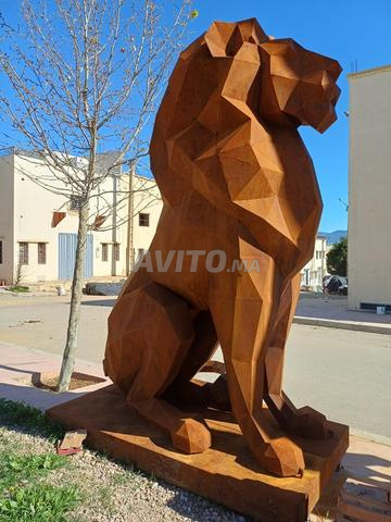 Sculpture métallique de lion - 2