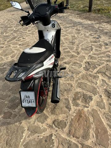 Moto - 2