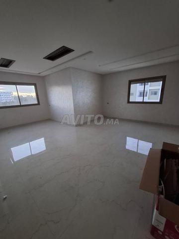Appartement à louer 98 m² à Temara - 2