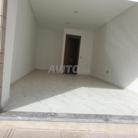 Magasin à vendre de 24m², bon emplacement. - 2