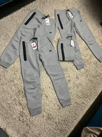 Pantalon Nike tech noir et blanc - 2