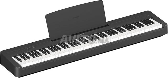 Piano numérique Yamaha P-145B