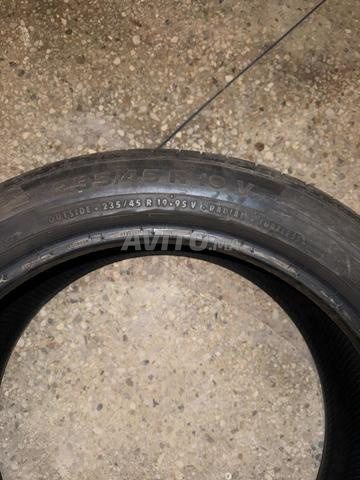 إطار جديد 235/45 R19 - 2