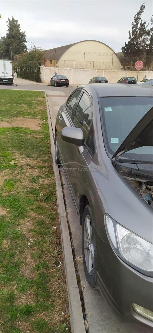 honda civic essence automatique