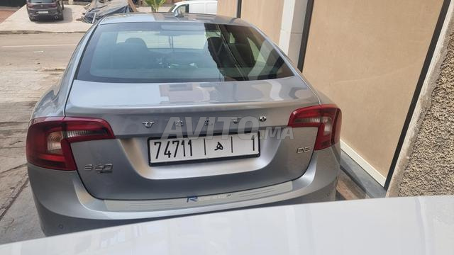Volvo S60 2018 R-Design - 2