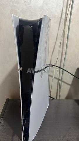 PS5 SLIM 1TB PRESQUE NEUF - 2