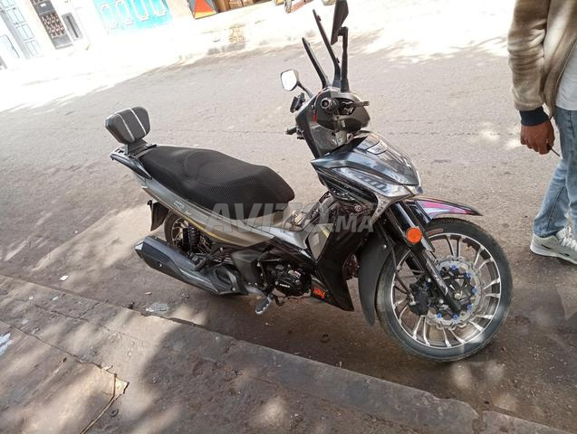 دراجة نارية من نوع فورزا - 2