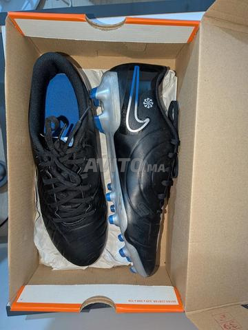 Chaussures de foot Nike pointure 43