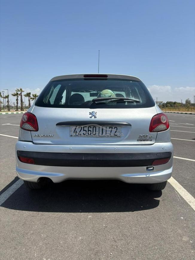 PEUGEOT 206