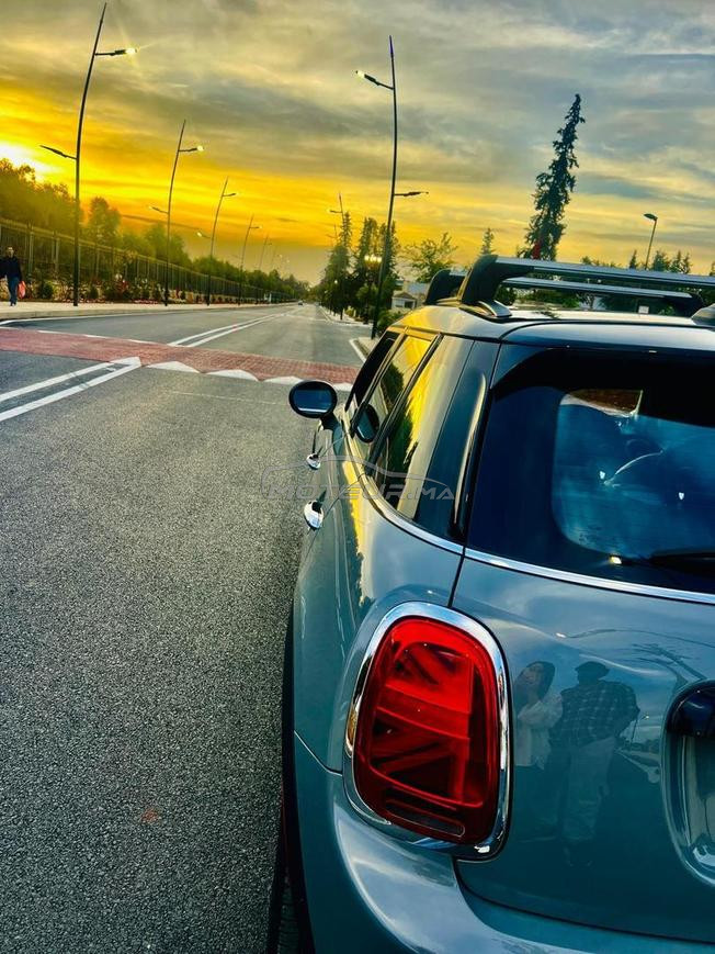 À vendre  Mini Cooper  5 Portes