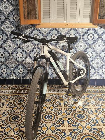 Vélo électrique Rockrider EST100