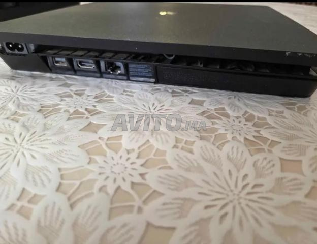 PS4 slim à bon prix à vendre - 2