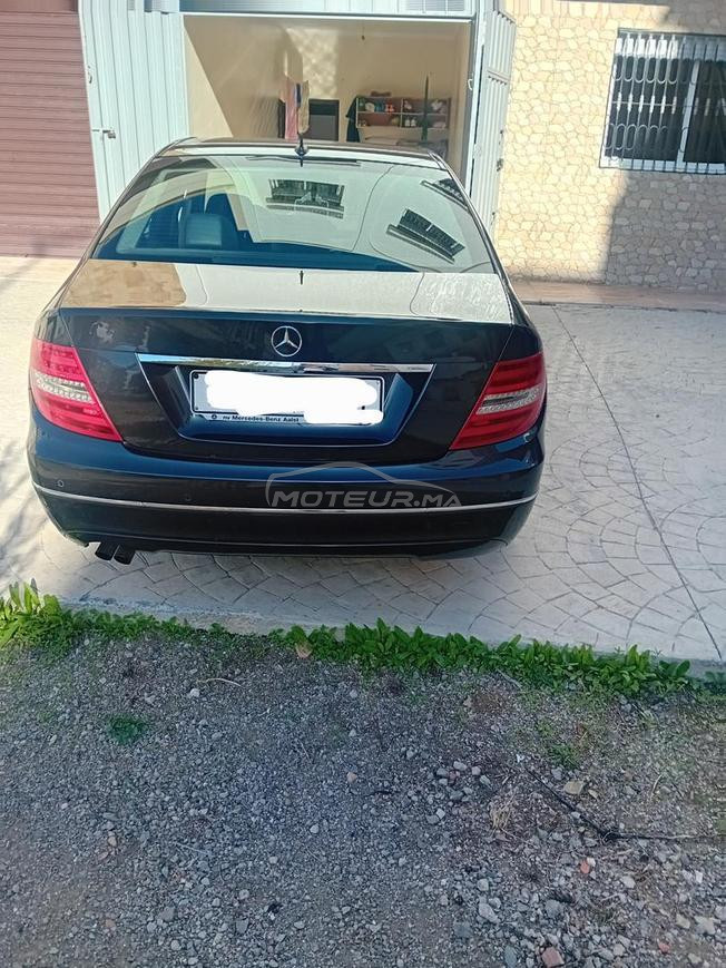 Mercedes C200 bleueffancy