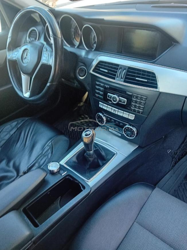 Mercedes C200 bleueffancy