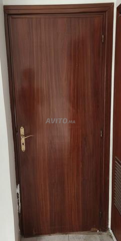 Porte en bois résistante | Porte pratique et solide - 2