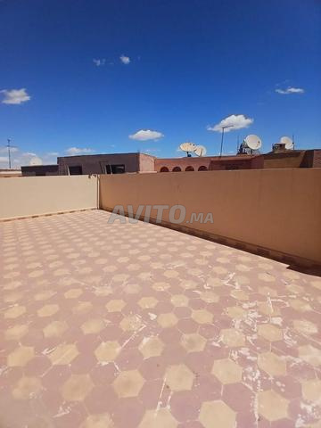 إيجار طابق فيلا 4 غرف نوم