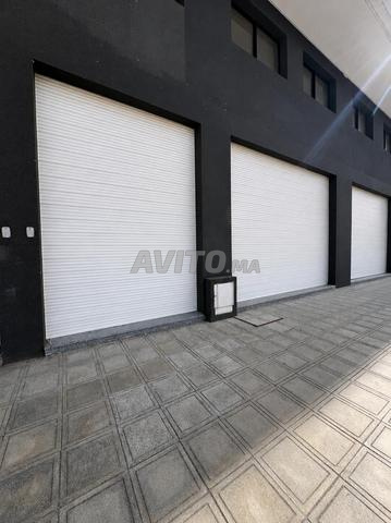 MAGASIN COMMERCIAL À VENDRE 100 m² - 2