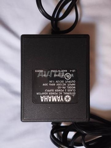 محول طاقة Yamaha PA-5D AC 12V 1.5A