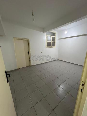 OPPORTUNITÉ À SAISIR – LOCAL COMMERCIAL À LOUER - 2