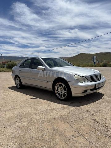 Mercedes-Benz C220 W203 Manuelle 2001