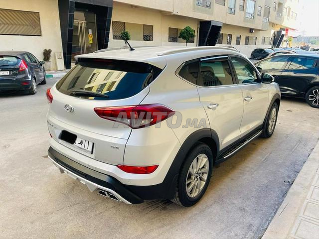 Hyundai Tucson - 2