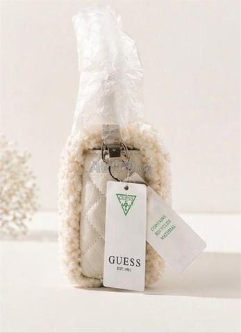 Sac Guess authentique neuf - 2