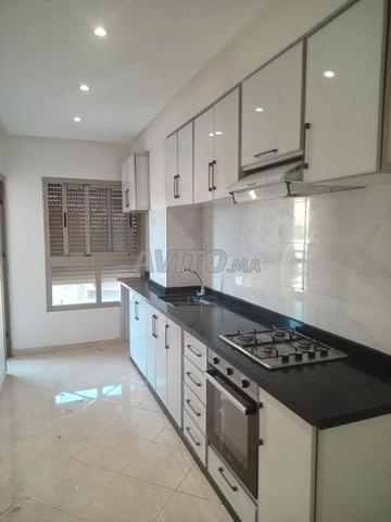Appartement à louer 80m² à Victoria Bouskoura - 2